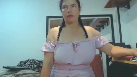 VIKKKTORIAAA online show from October 27, 6:46 am