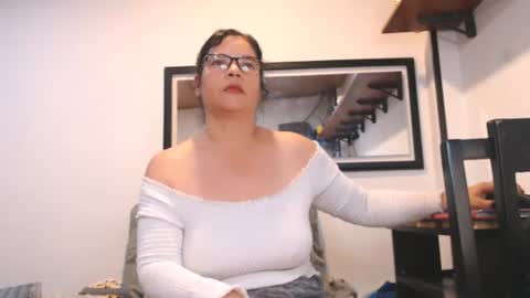 VIKKKTORIAAA online show from July 3, 6:07 am