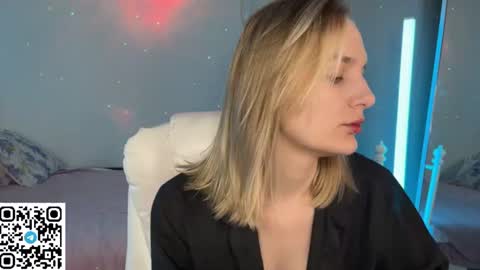 Vikky online show from June 17, 12:59 am