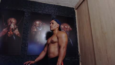 Viktor Herrera online show from July 7, 12:12 am