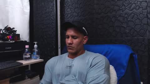 Viktor Herrera online show from September 20, 7:50 pm