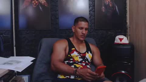 Viktor Herrera online show from August 3, 9:21 pm
