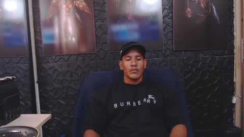 Viktor Herrera online show from May 4, 1:50 pm