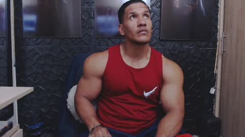 Viktor Herrera online show from April 28, 2:38 am