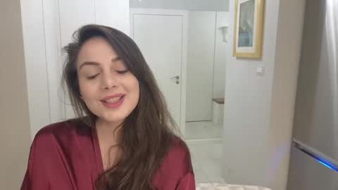 Snapshot of viktoria_storm chatting on October 30, 11:27 pm Alisa online show from October 30, 11:27 pm