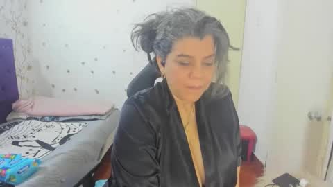 VIKY ADAMS online show from April 29, 5:30 pm