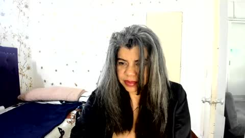 VIKY ADAMS online show from July 6, 10:56 am