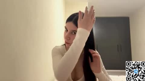 Vivien online show from March 14, 4:55 pm