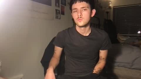 Snapshot of vince62000 chatting on December 21, 12:42 am vince online show from December 21, 12:42 am