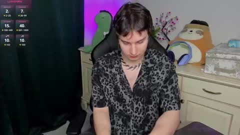 Vincent Strong online show from February 11, 7:34 am