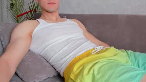 Vincent.  uncut 18cm online show from March 16, 10:30 am