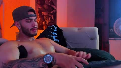 Vincent online show from May 4, 6:42 am