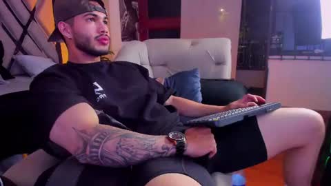 Vincent online show from June 11, 2:00 am
