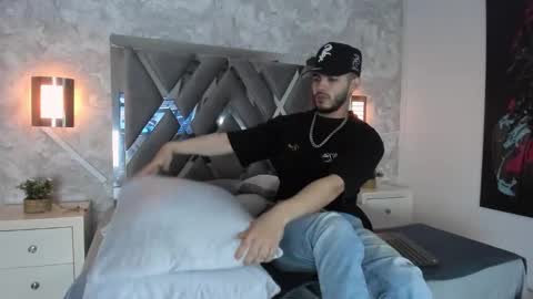 Snapshot of vincentblack_ chatting on October 7, 3:24 am Vincent online show from October 7, 3:24 am