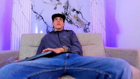 Vincent online show from November 11, 10:45 pm