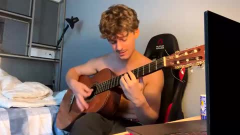 vincentprice69 online show from November 1, 1:10 pm