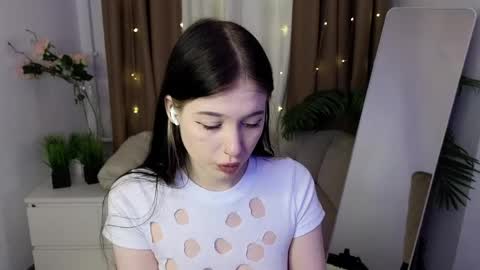 vinessa_coy online show from April 23, 1:35 pm