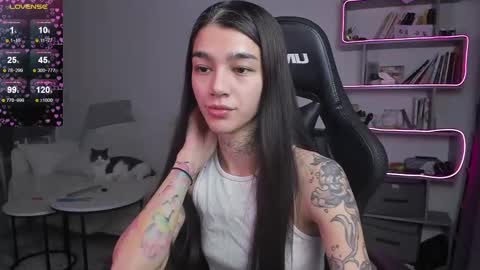 vinkitinkii online show from February 20, 6:50 am