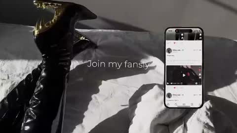 Diva Silvia online show from November 13, 4:31 pm