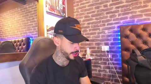 ---Vinzen--- online show from October 20, 5:34 am