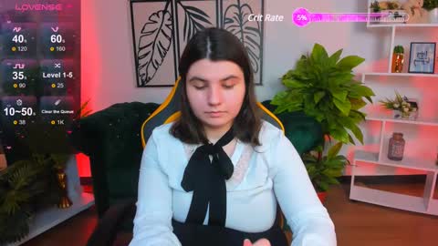 Snapshot of viola__shy chatting on March 12, 3:57 am Viola online show from March 12, 3:57 am