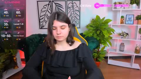 Snapshot of viola__shy chatting on February 28, 1:15 am Viola online show from February 28, 1:15 am