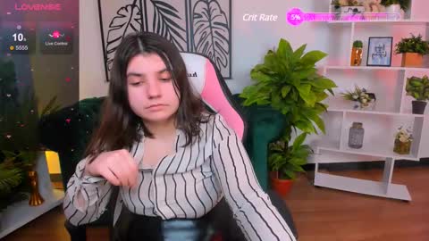 Snapshot of viola__shy chatting on February 11, 12:38 am Viola online show from February 11, 12:38 am