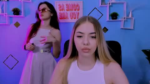 viola_sweet_ online show from June 22, 9:06 am