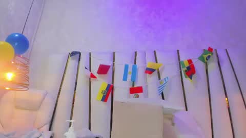 violeet_gray online show from July 12, 1:14 pm