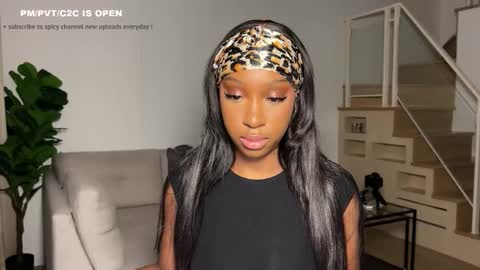 Fantasy Black Girl online show from December 1, 5:27 am