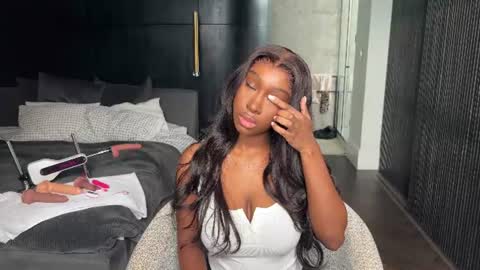Fantasy Black Girl online show from June 27, 11:38 am