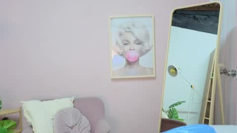 violet__15 online show from July 2, 12:10 pm