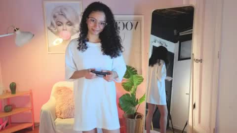 violet__15 online show from July 9, 12:31 pm