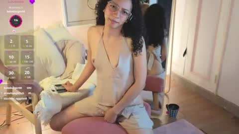 violet__15 online show from July 6, 3:03 pm