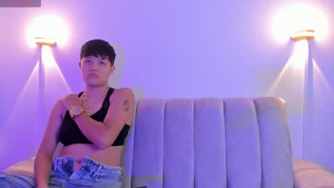 Violet and Casper online show from October 18, 4:16 am