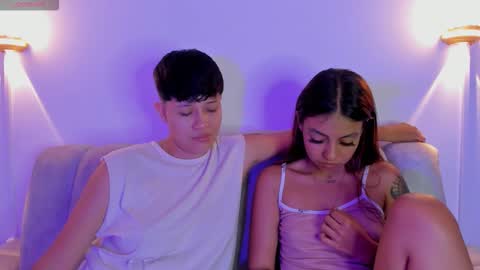 Violet and Casper online show from October 25, 6:13 am