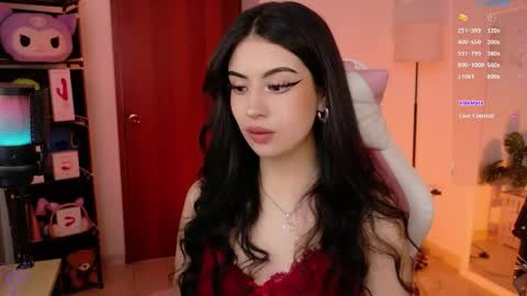 Violeta  online show from May 4, 5:19 pm