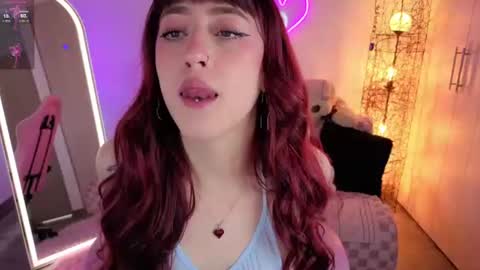violet online show from July 10, 8:02 pm