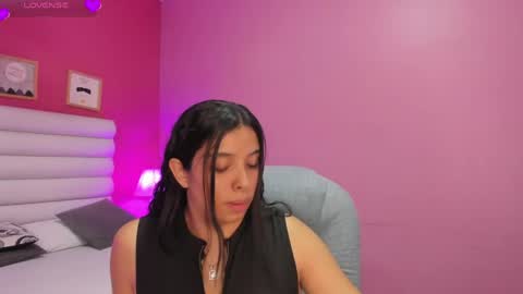 violet_sinclair online show from April 30, 3:17 pm