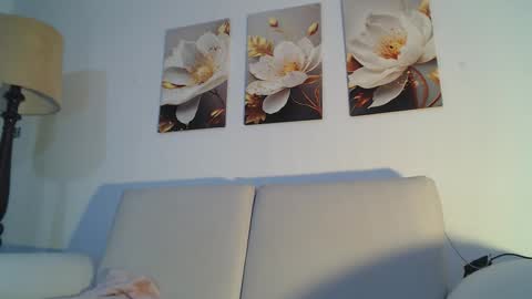 violet_tay1 online show from November 20, 12:15 pm