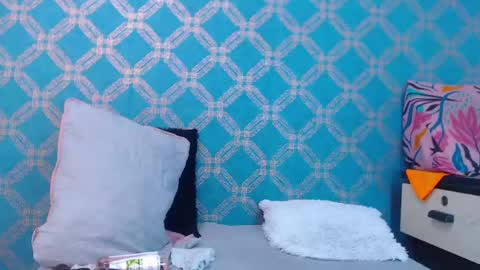 Violeta  online show from February 14, 10:04 pm