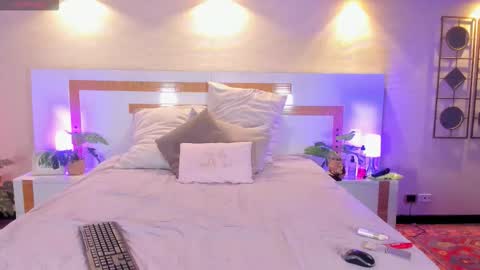 Violeta  online show from February 27, 12:20 pm