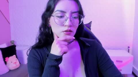     online show from June 30, 9:02 pm