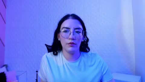     online show from June 19, 9:32 pm