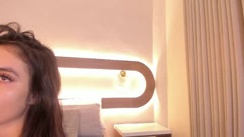 Violeta Sum online show from April 29, 12:43 pm
