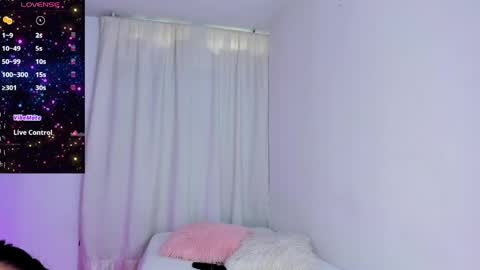 Violeta online show from April 29, 12:32 pm