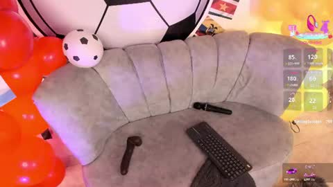 Violet online show from July 10, 1:05 pm