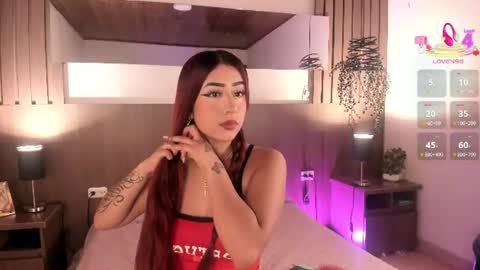 Violet online show from August 3, 11:49 am