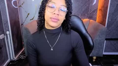 violeth_b online show from February 24, 12:41 pm