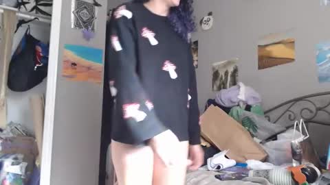 Violet Hooper online show from October 28, 4:08 pm